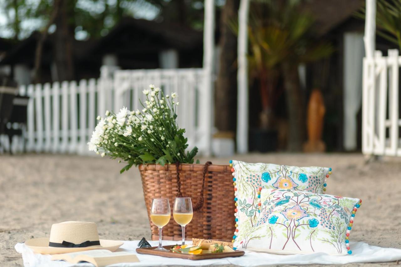 Larisa Beach Resort Morjim Exterior foto