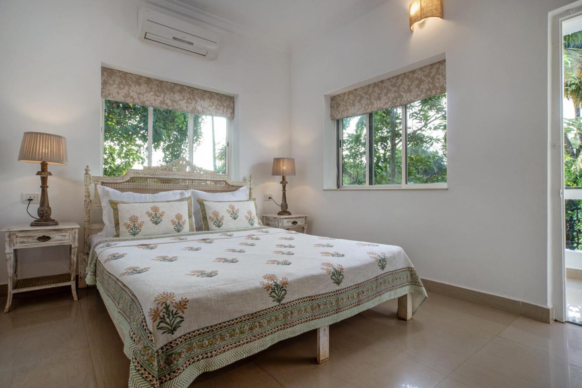 Larisa Beach Resort Morjim Exterior foto